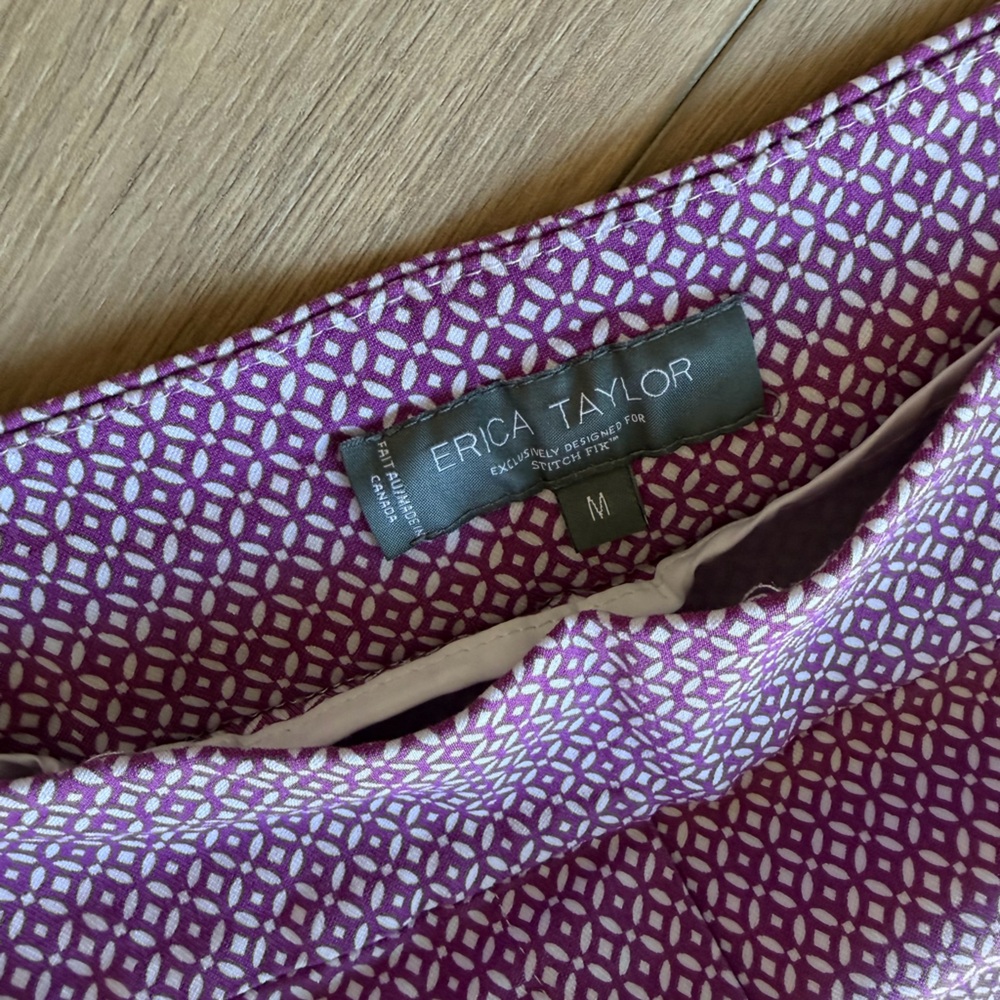 Ladies Purple Patterned Stretch Crop pants - Picture 5 of 8